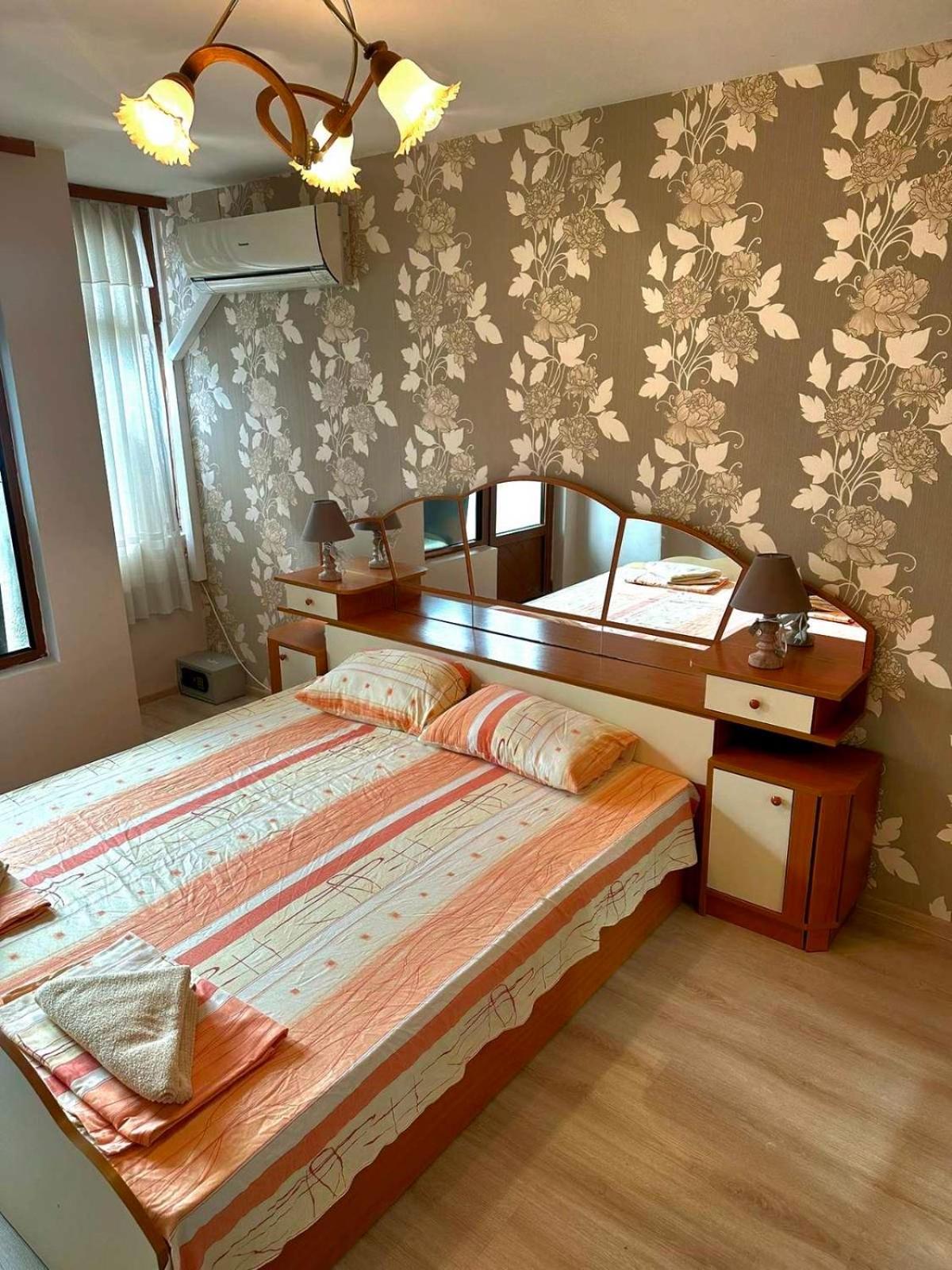 Lux Apartment Sisi Burgas Екстер'єр фото